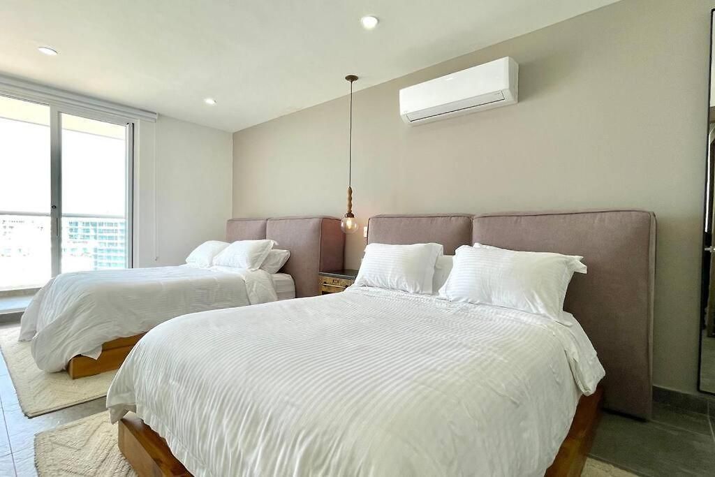 Family Jacuzzi Ac 10pax Wifi 3br Next Americasco Apartment