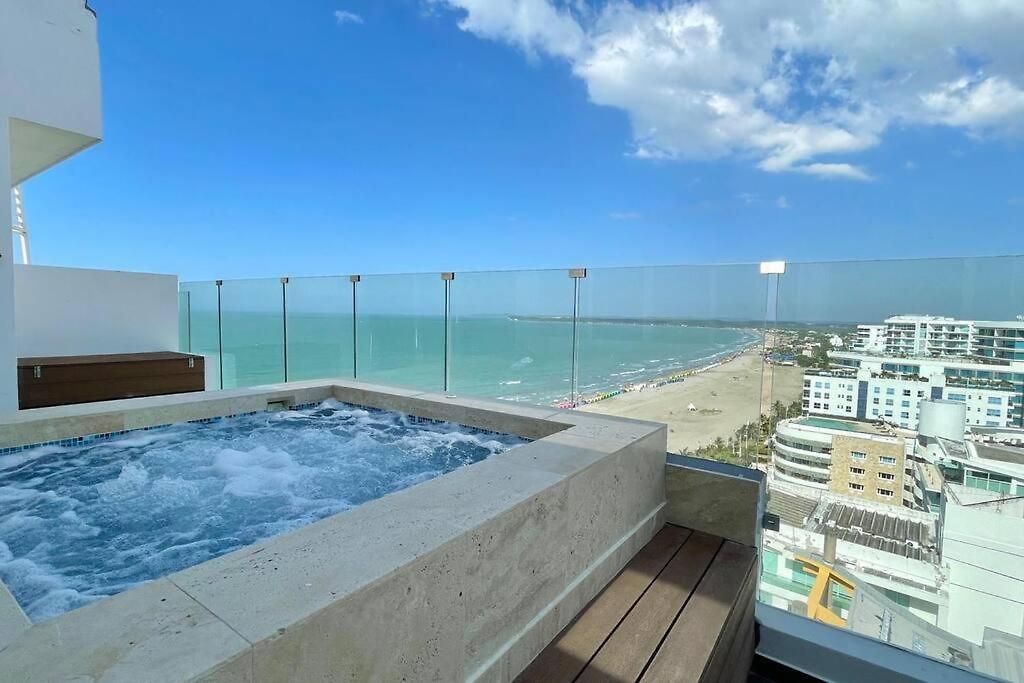 Family Jacuzzi Ac 10pax Wifi 3br Next Americasco Apartment Cartagena