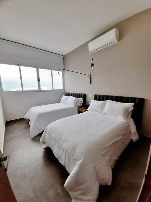 Family Jacuzzi Ac 10pax Wifi 3br Next Americasco * Cartagena