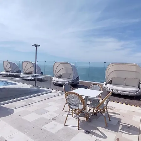 Family Jacuzzi Ac 10pax Wifi 3br Next Americasco Cartagena