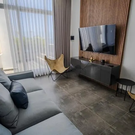 Apartment Family Jacuzzi Ac 10pax Wifi 3br Next Americasco *